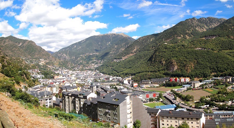 Gay de Liebana met en évidence la force de l'industrie bancaire en Andorre